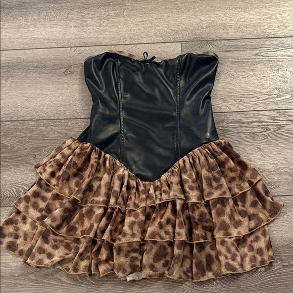 Fashion Nova Micro Mini Worst Behavior Leopard medium - Picture 2 of 4